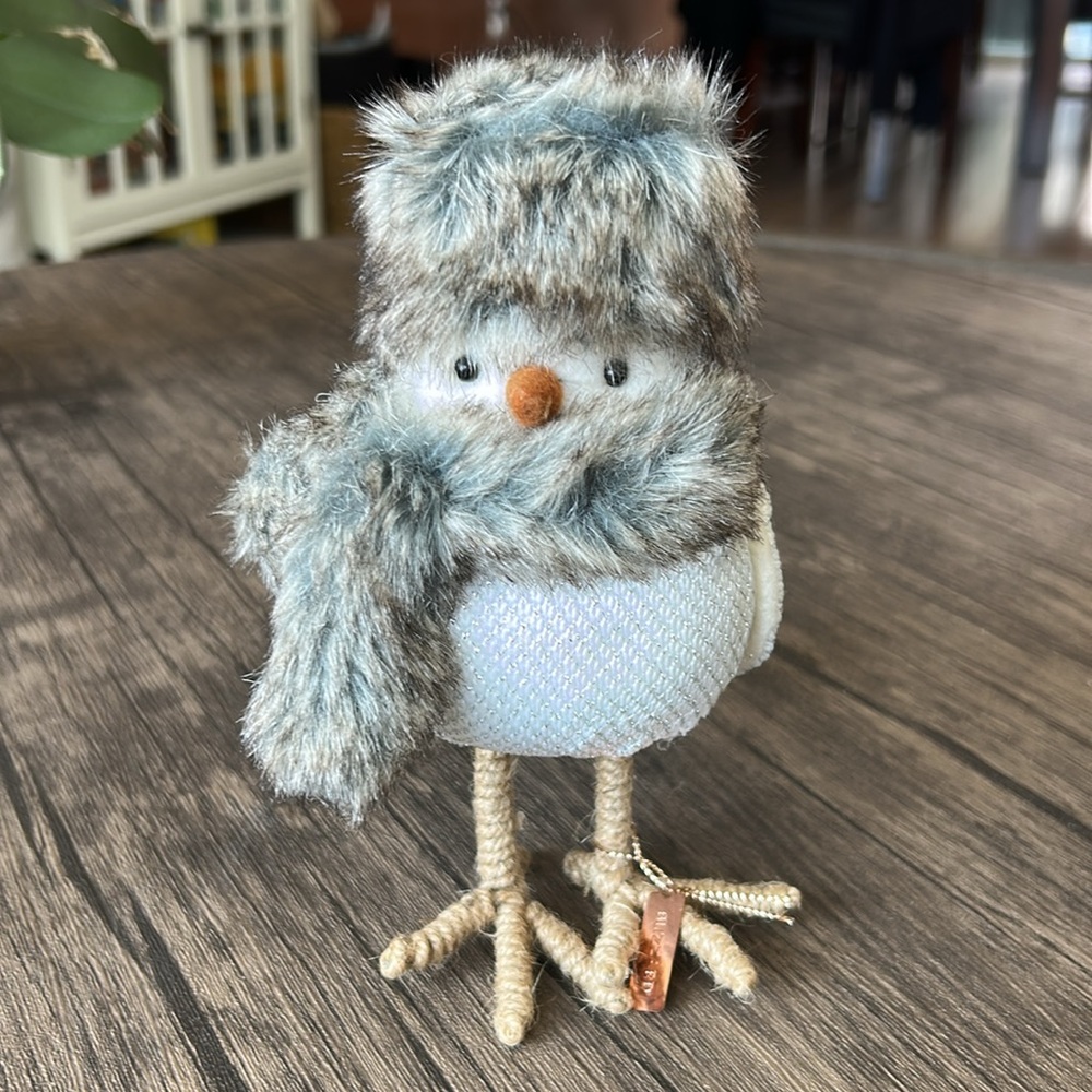 TARGET SPRITZ “Blizzard” Winter Wonderland Bird Hat & Scarf - 2016 Collectible